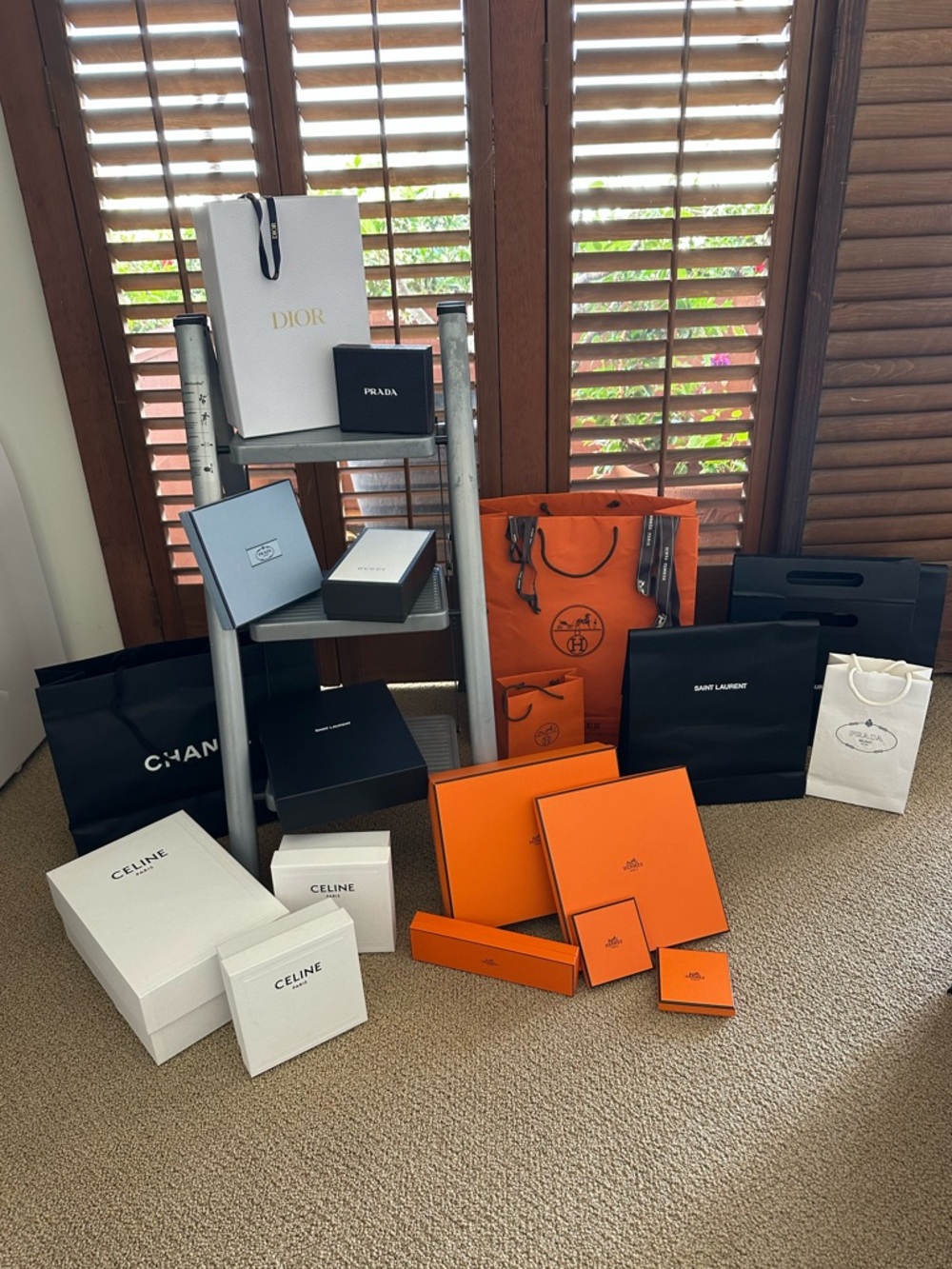Luxury Designer Shopping Bags & Boxes!
DiOR, GUCCI, CELINE, YSL, PRADA, CHANEL!